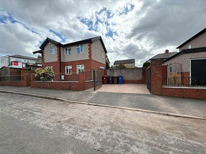 3 Bedroom Detached House For Sale In Langwyth Road, Burnley, Lancashire, BB10