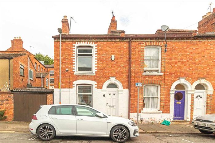 2 Bedroom End Of Terrace House To Rent In Edith Street, Northampton, NN1