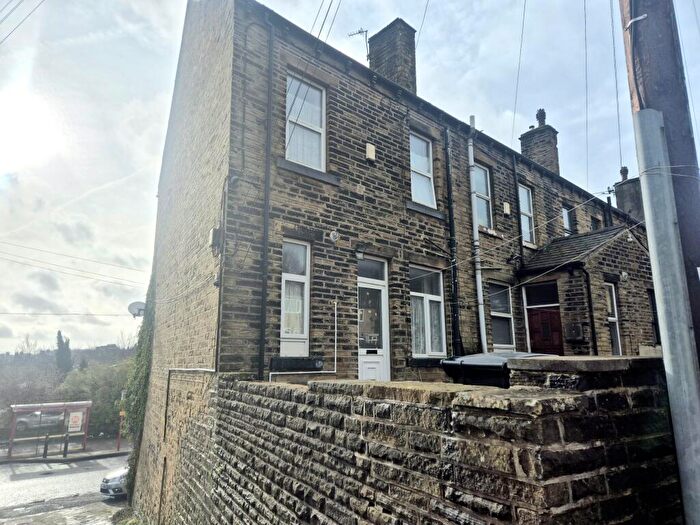 3 Bedroom House To Rent In Constitutional Street, Halifax, HX1