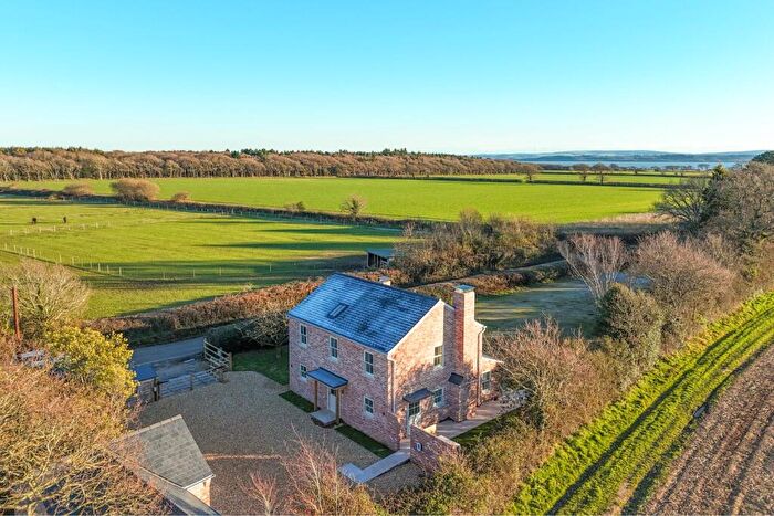 4 Bedroom Detached House For Sale In Lymington Road, East End, Lymington, SO41