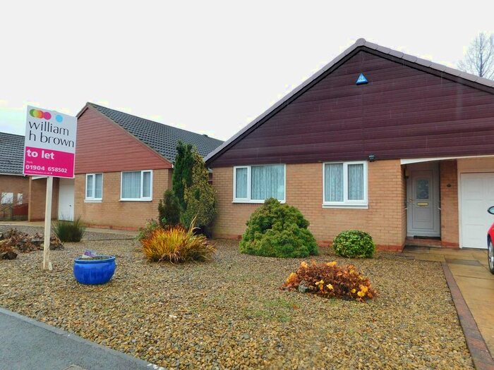 3 Bedroom Detached Bungalow To Rent In Acacia Grove, Haxby, York YO32