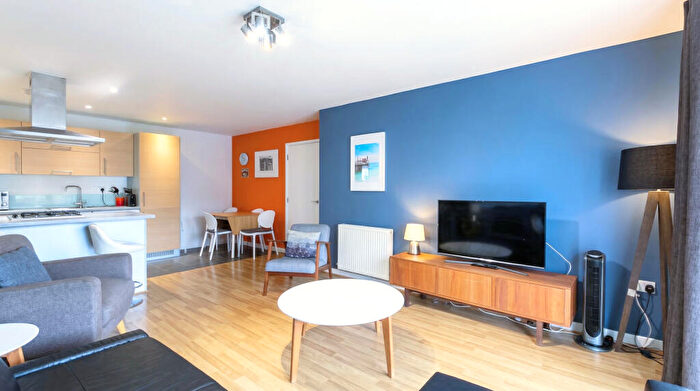 2 Bedroom Flat For Sale In Merchant Street, London, E3