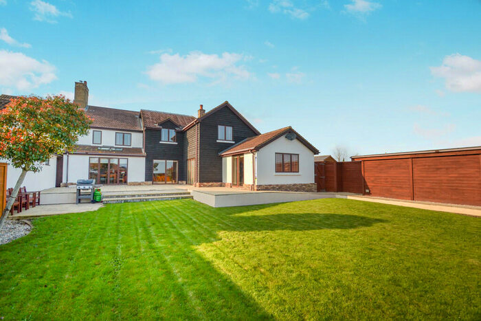 4 Bedroom Semi-Detached House For Sale In Little Barford Road, Little Barford, PE19