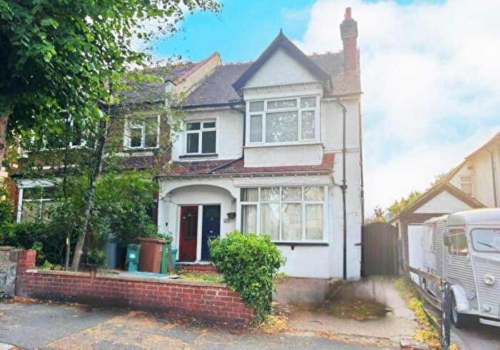 2 Bedroom Flat For Sale In A Park Lane, Carshalton, Surrey, SM5