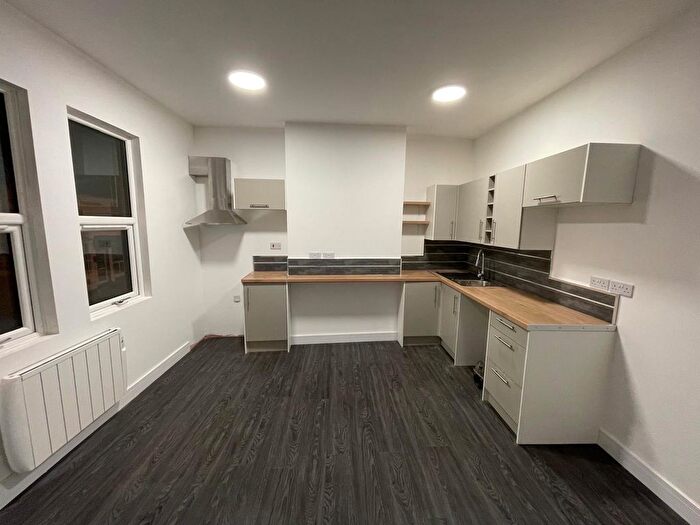 2 Bedroom Flat To Rent In Weston Road, Stoke-On-Trent, ST3
