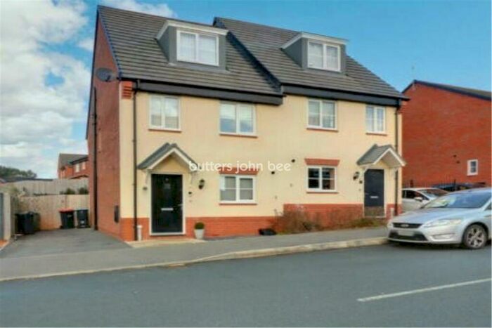 3 Bedroom Semi-Detached House To Rent In James Clarke, CW7