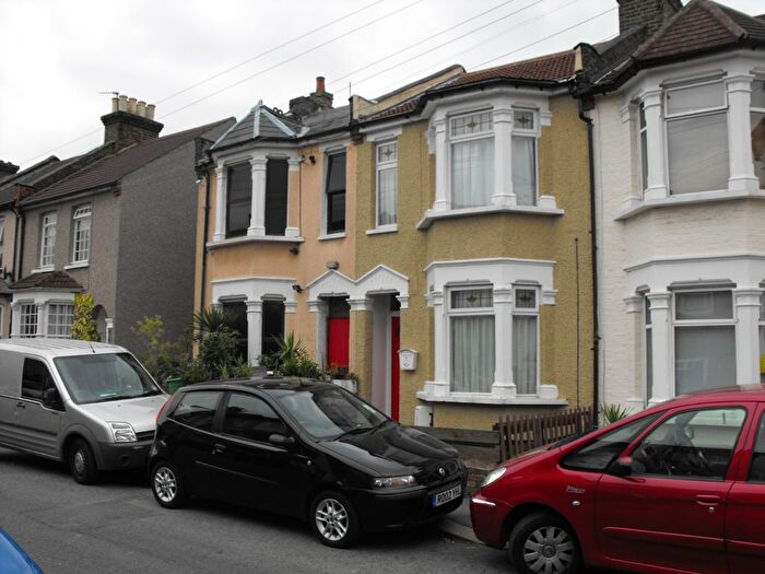 4 Bedroom Terraced House To Rent In Prospect Road, Woodford Green, IG8