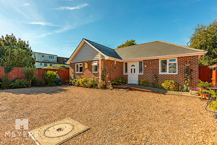 2 Bedroom Detached Bungalow For Sale In Hadow Road, Bournemouth, BH10