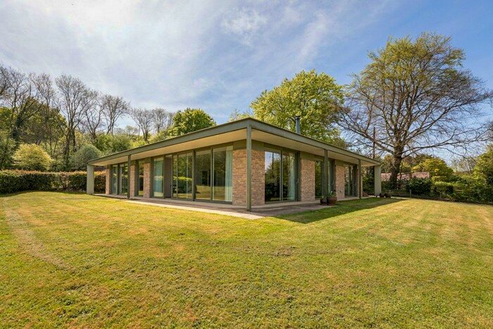 3 Bedroom Bungalow For Sale In Goscombe Lane, Gundleton, Alresford, SO24