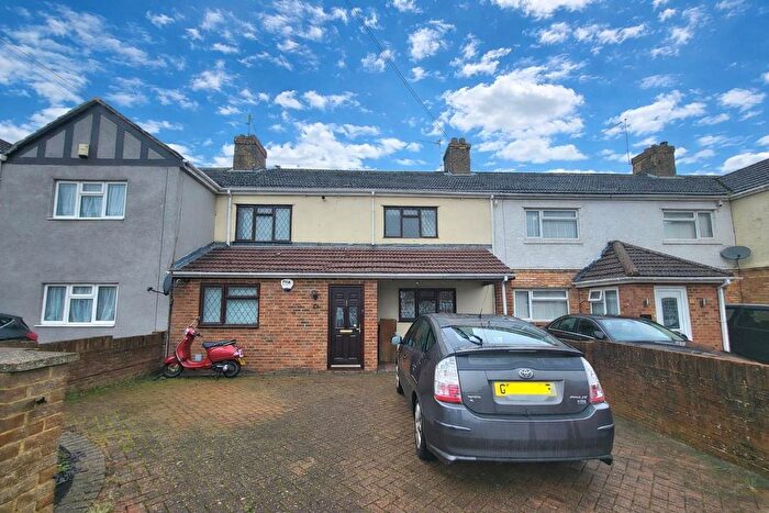 4 Bedroom Terraced House To Rent In Warden Road, Rochester, ME1