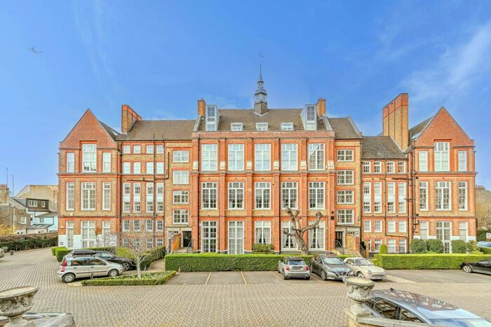 2 Bedroom Flat To Rent In The Village, Amies Street, Battersea, London, SW11