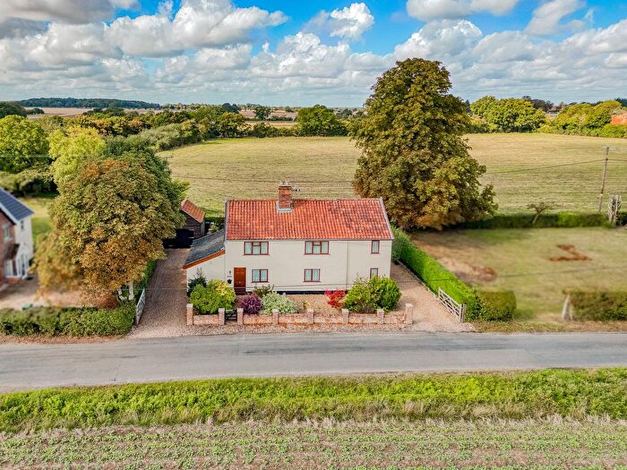 4 Bedroom Detached House For Sale In Church Road, Wingfield, IP21