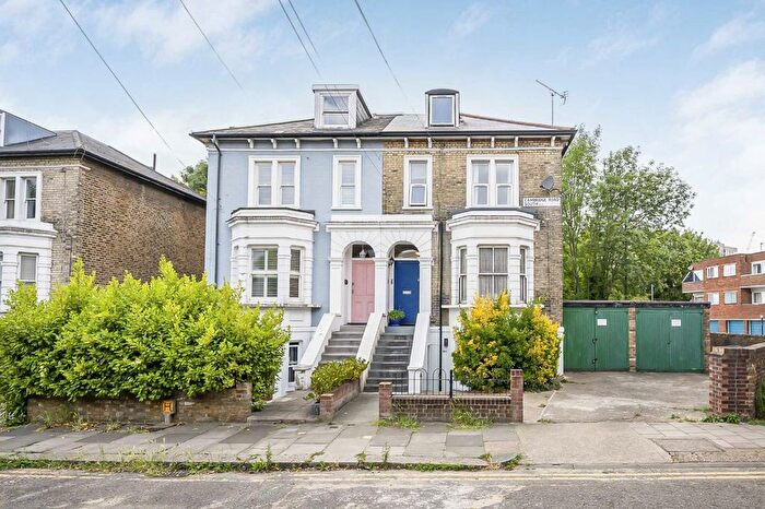 2 Bedroom Flat To Rent In Cambridge Road South, Chiswick, W4