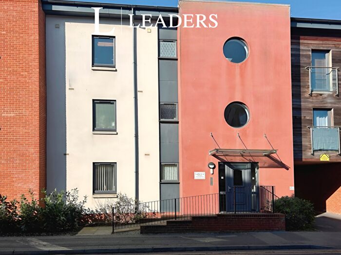 2 Bedroom Flat To Rent In Roots Hall Drive Southend-On-Sea, SS2
