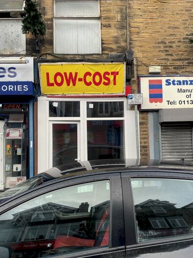 Retail Property To Rent In Lowtown, Pudsey, West Yorkshire, LS28
