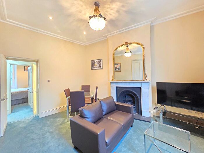 2 Bedroom Flat To Rent In Chilworth Street, Paddington, Lancaster Gate, W2
