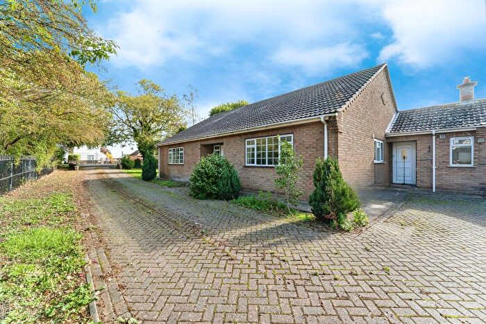 3 Bedroom Detached Bungalow For Sale In Wisbech Road, March, PE15