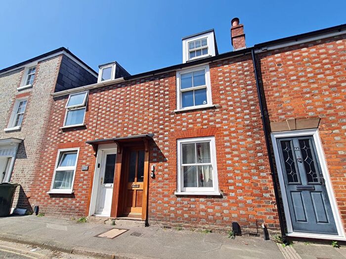 3 Bedroom Property To Rent In Union Street, Newport, PO30