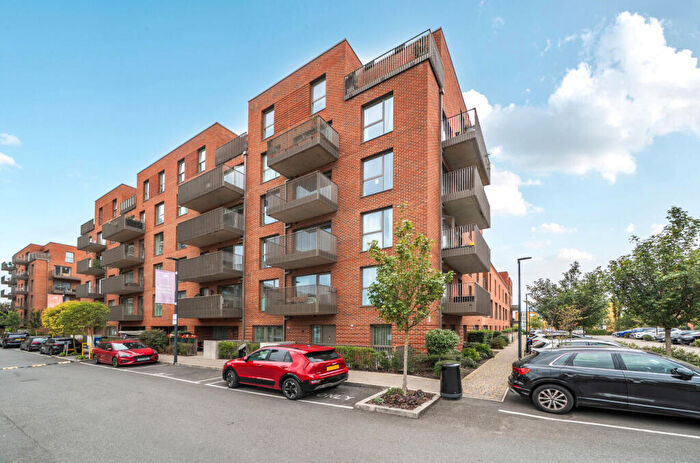 2 Bedroom Apartment For Sale In Hargrave Drive, Harrow, HA1