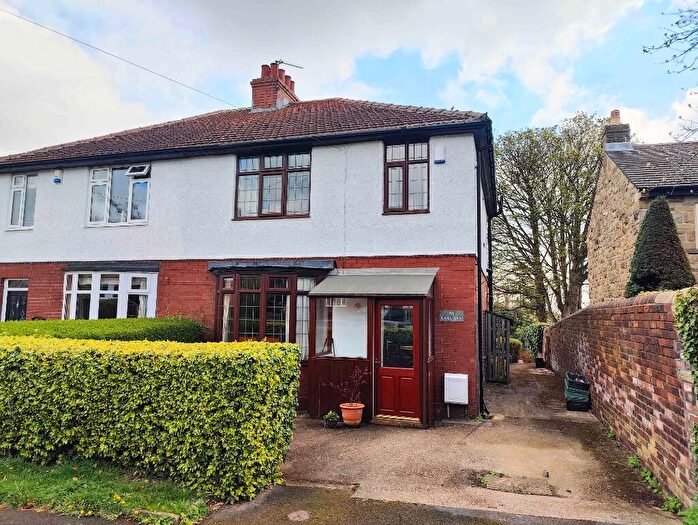 3 Bedroom Semi-Detached House For Sale In Broomfield Road, Huddersfield, West Yorkshire, HD2