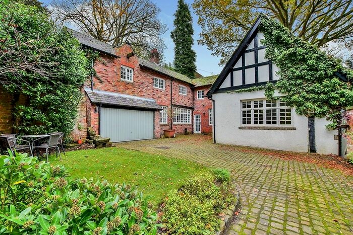 4 Bedroom Detached House To Rent In Tempest Road, Alderley Edge SK9
