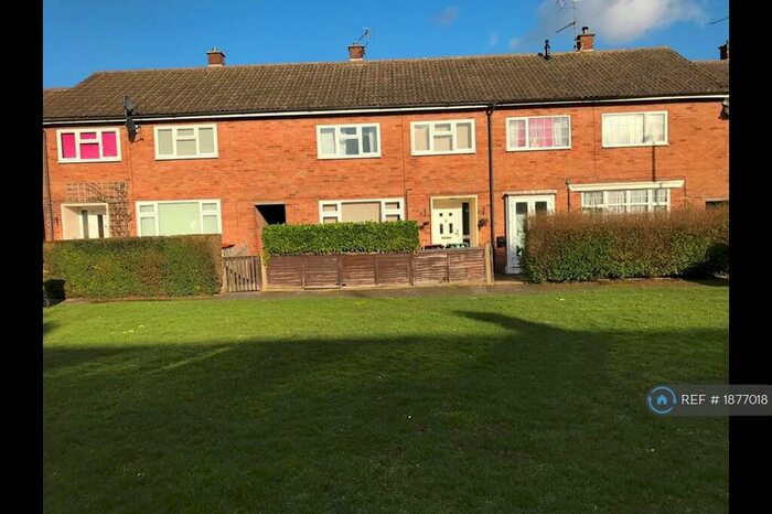 3 Bedroom Terraced House To Rent In Camp Drive, Houghton Regis, Dunstable, Bedfordshire, LU5