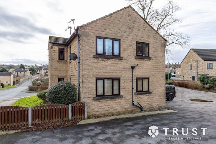 2 Bedroom Flat For Sale In School Street, Cleckheaton, BD19