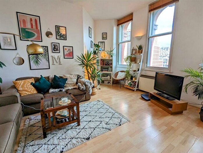 1 Bedroom Flat For Sale In Princess Street, Manchester, M1