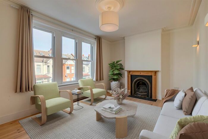3 Bedroom Maisonette To Rent In Brookwood Road, London, SW18