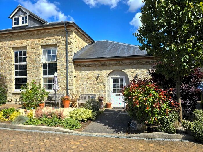 2 Bedroom Retirement Property For Sale In Mote Park, Maidstone, Kent, ME15