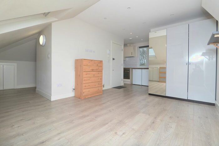 Studio To Rent In Second Ave, Second Ave, NW4