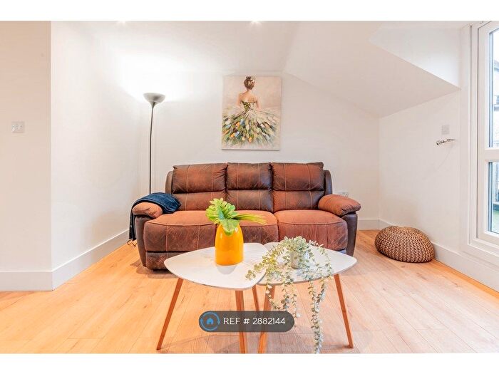 1 Bedroom Flat To Rent In Union St, Maidstone, ME14