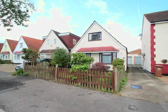 3 Bedroom Property To Rent In Sandells Avenue, Ashford, Middlesex, TW15