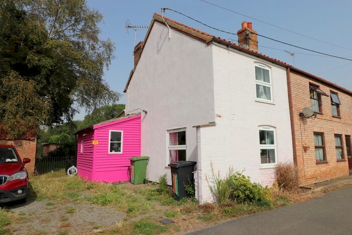 2 Bedroom Cottage For Sale In The Row, West Dereham, PE33