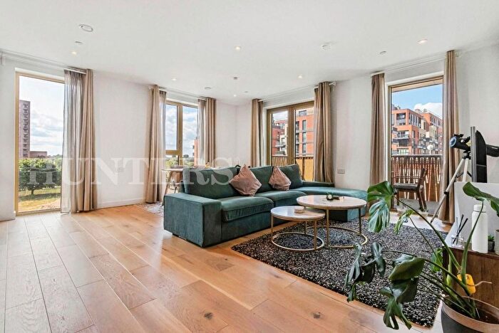 3 Bedroom Flat To Rent In Ashley Road, London, N17