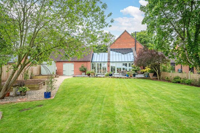 3 Bedroom Barn Conversion For Sale In Bredenbury, Bromyard, HR7