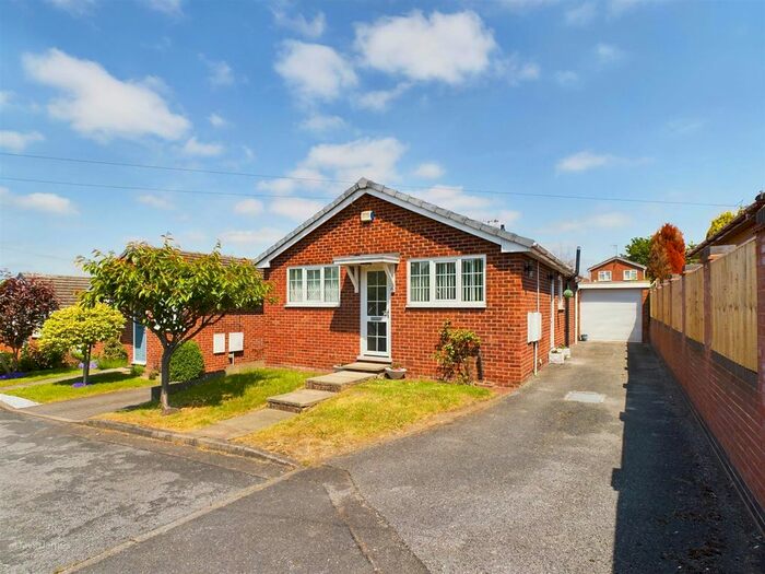 2 Bedroom Detached Bungalow For Sale In Stanmore Gardens, Arnold, Nottingham, NG5