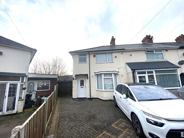 3 Bedroom End Of Terrace House To Rent In Wooton Grove, Birmingham, B44
