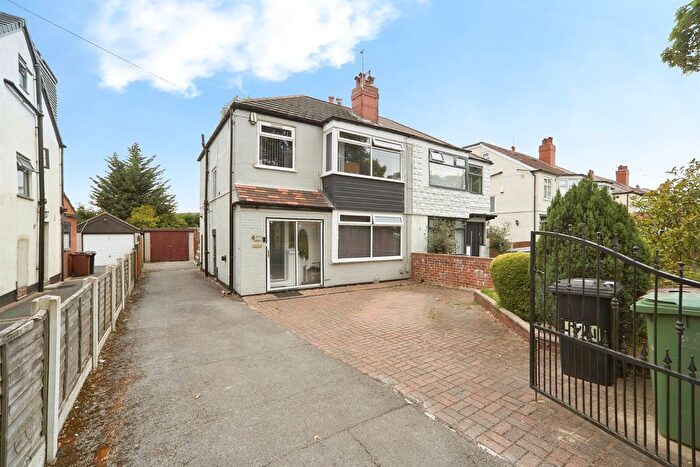3 Bedroom Semi-Detached House For Sale In Foundry Lane, Leeds, LS9