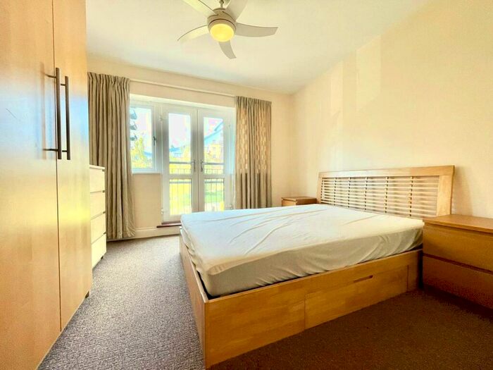 2 Bedroom Apartment To Rent In Luscinia View, Napier Road, Reading, Berkshire, RG1