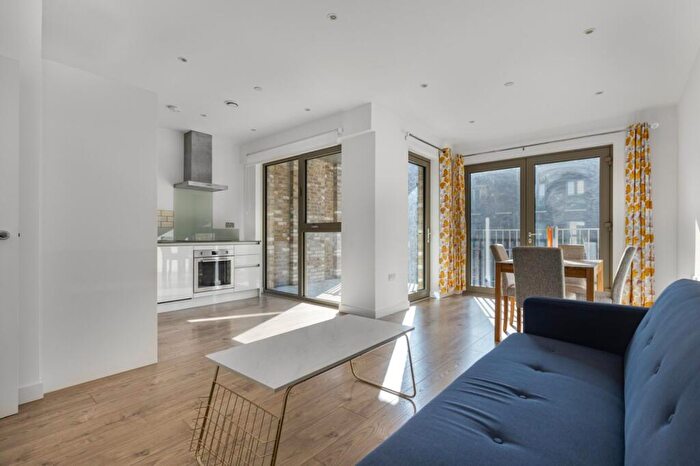 1 Bedroom Flat To Rent In Galley House, Atlantis Avenue, E16