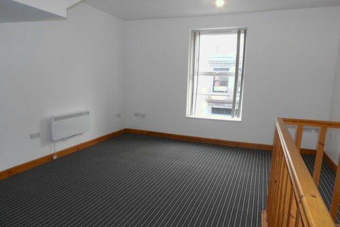 2 Bedroom Flat To Rent In Victoria Street, Blackburn, BB1