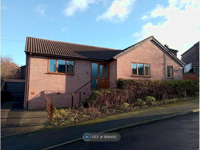 2 Bedroom Bungalow To Rent In Welby Place, Sheffield, S8