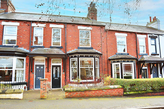 3 Bedroom Terraced House For Sale In Harrison Grove, Harrogate, HG1