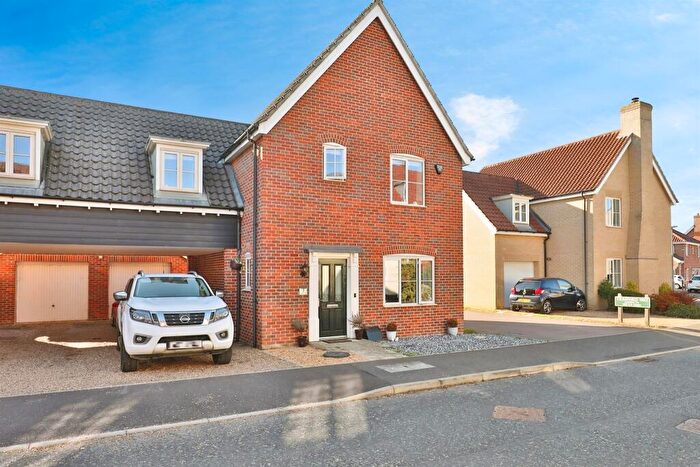 3 Bedroom Detached House For Sale In Trafford Way, Spixworth, Norwich, NR10