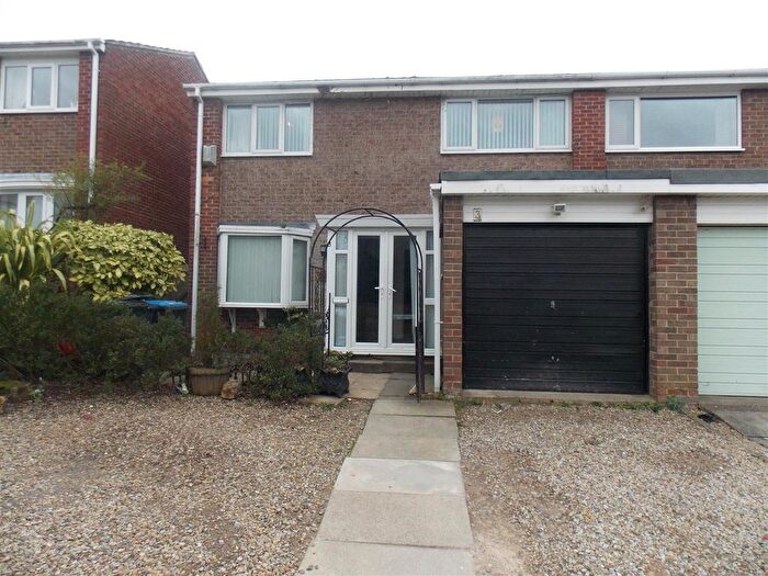 3 Bedroom Semi Detached House To Rent In Orleans Grove, Marton-In-Cleveland, Middlesbrough, TS7