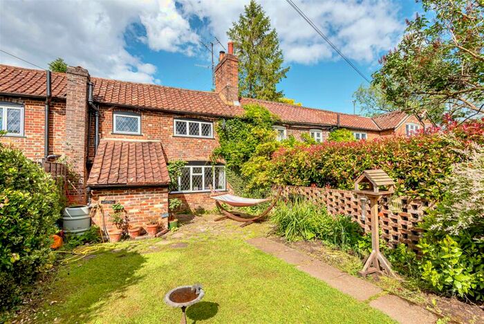 1 Bedroom Cottage To Rent In Gosden Common, Bramley, GU5