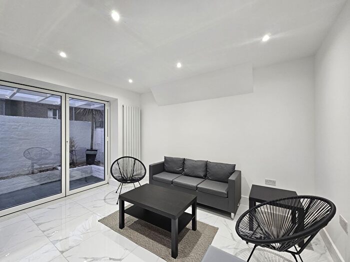 1 Bedroom Flat To Rent In Earls Court, SW5