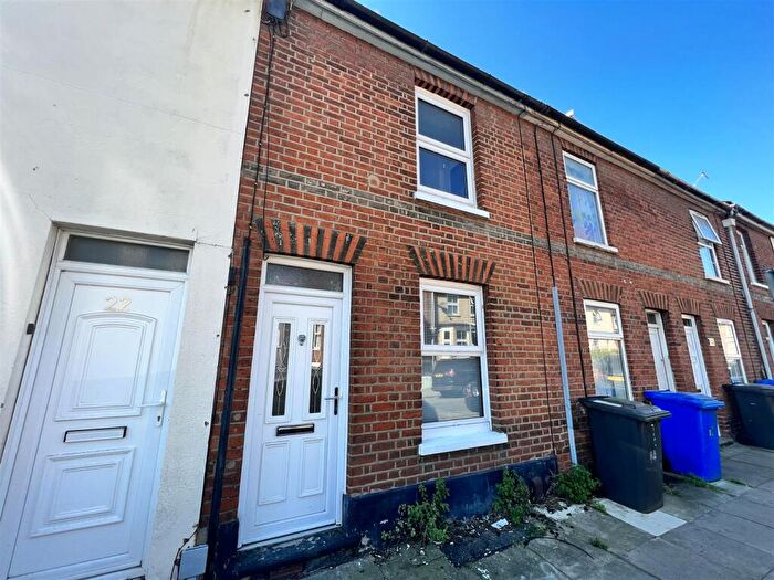 2 Bedroom Terraced House For Sale In Cemetery Road, Ipswich, IP4