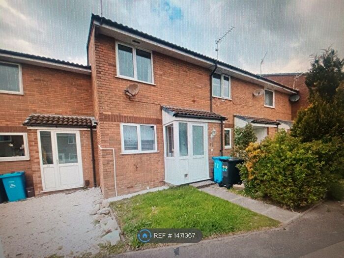2 Bedroom Terraced House To Rent In Chetnole Close, Poole, BH17